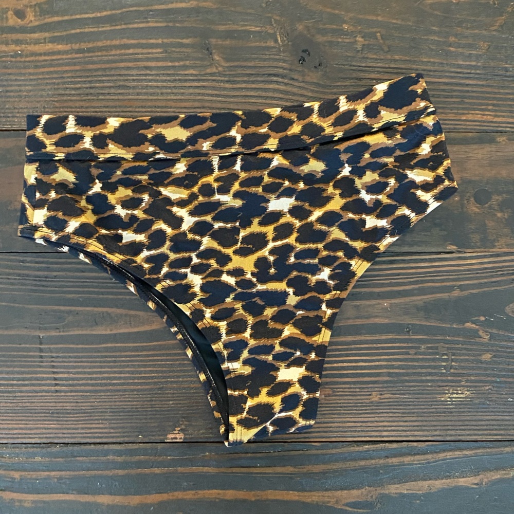 - Sommer Swim bikini bottom